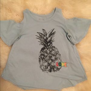 pineapple/love sleeve cutout top
